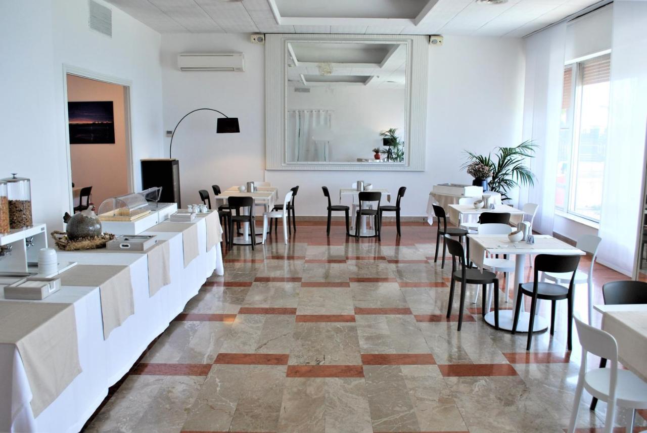 Park Hotel Mar Grande Taranto Eksteriør billede