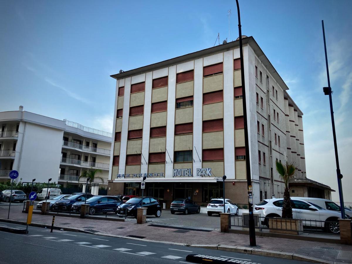 Park Hotel Mar Grande Taranto Eksteriør billede